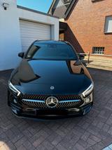 Mercedes-Benz A 250 e | AMG Night Paket 8FACH DIST 3YEARS Guar