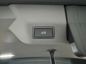 Volkswagen T7 Multivan AHK StHz Panodach Kamera