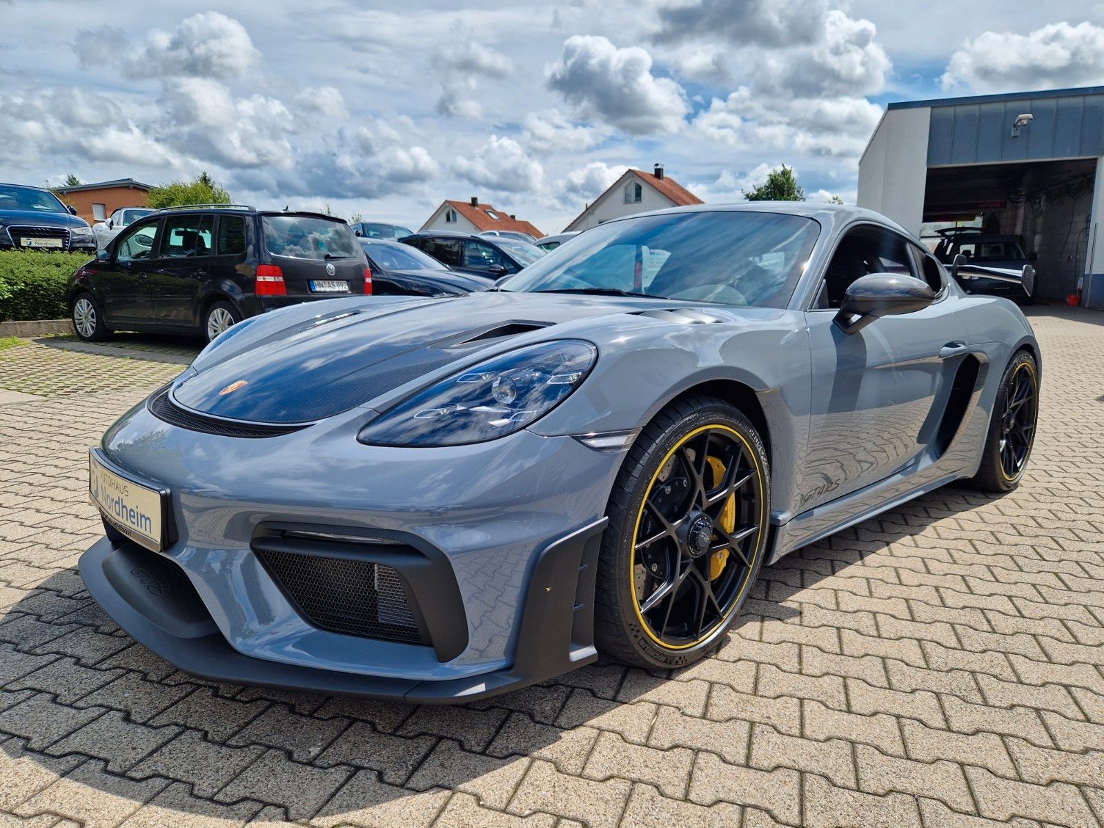 PORSCHE 718 Cayman GT4 RS Weissach-Paket / Liftsystem