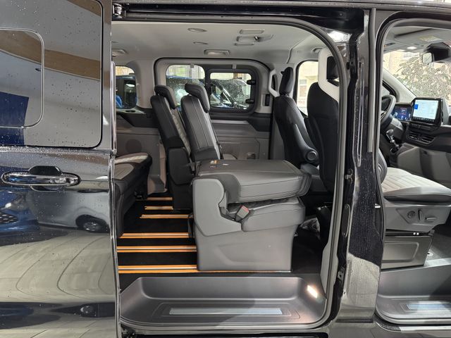 Ford Tourneo Custom 2.0 EcoBlue L1 Titanium