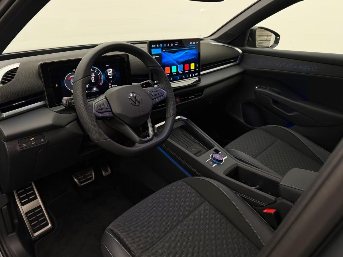 Volkswagen T-Roc 1.5 eTSI DSG R-Line +ASSISTENZ+360CAM+HUD+