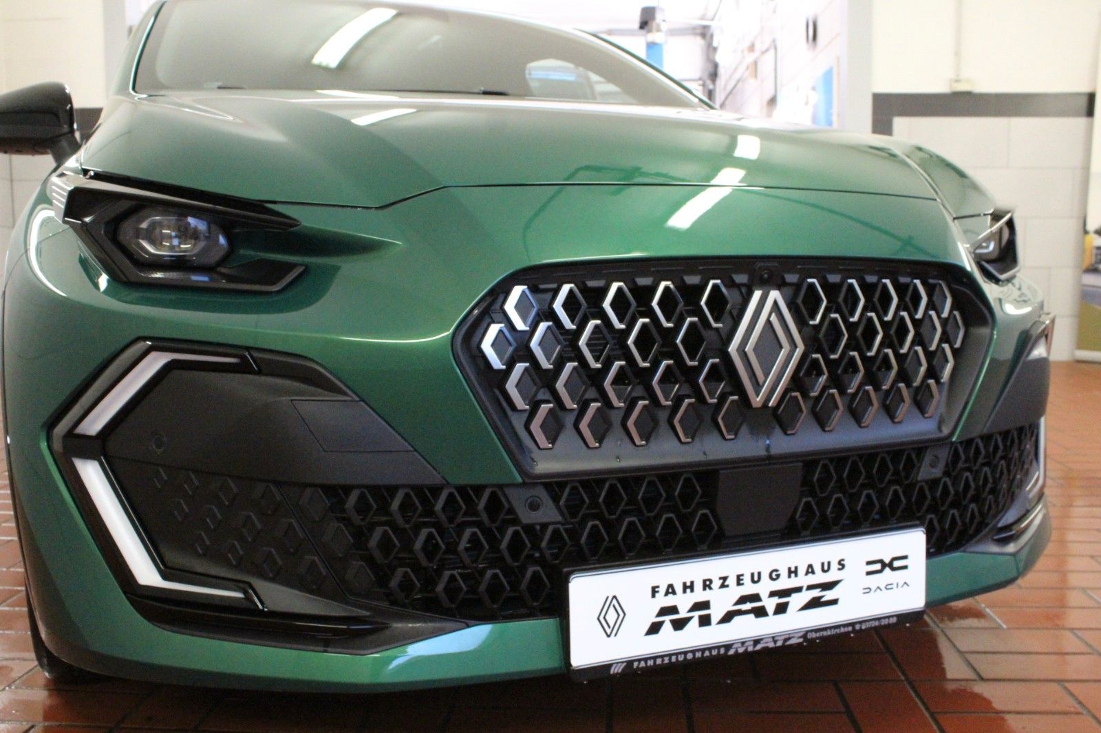 Fahrzeugabbildung Renault Clio VI E-Tech 160 Full Hybrid Techno