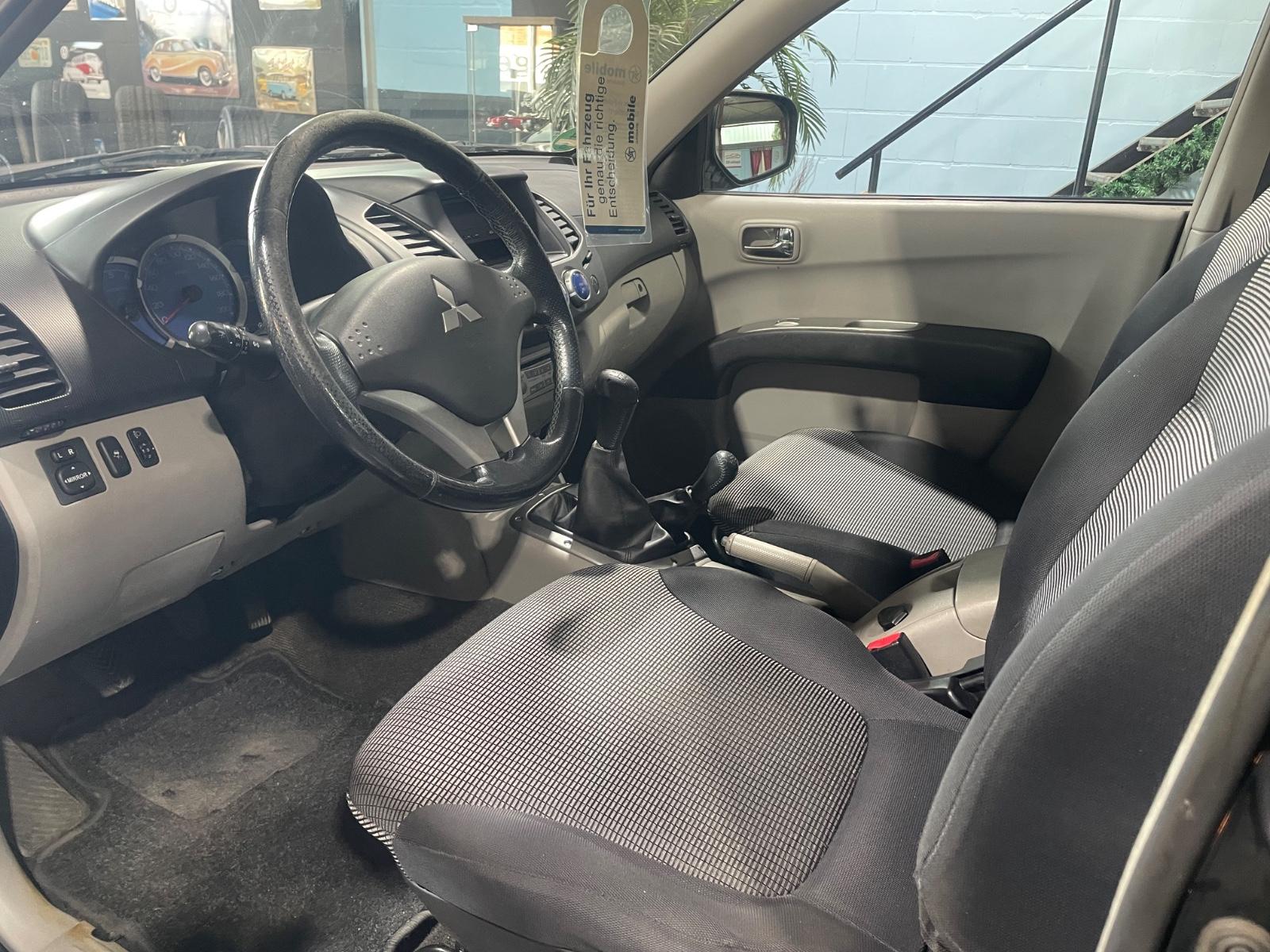 Mitsubishi L200 2.5 DI-D | 136 ch | BVM | 4 places | Attelage 2 700 kg | Révision récente | Contrôle technique neuf