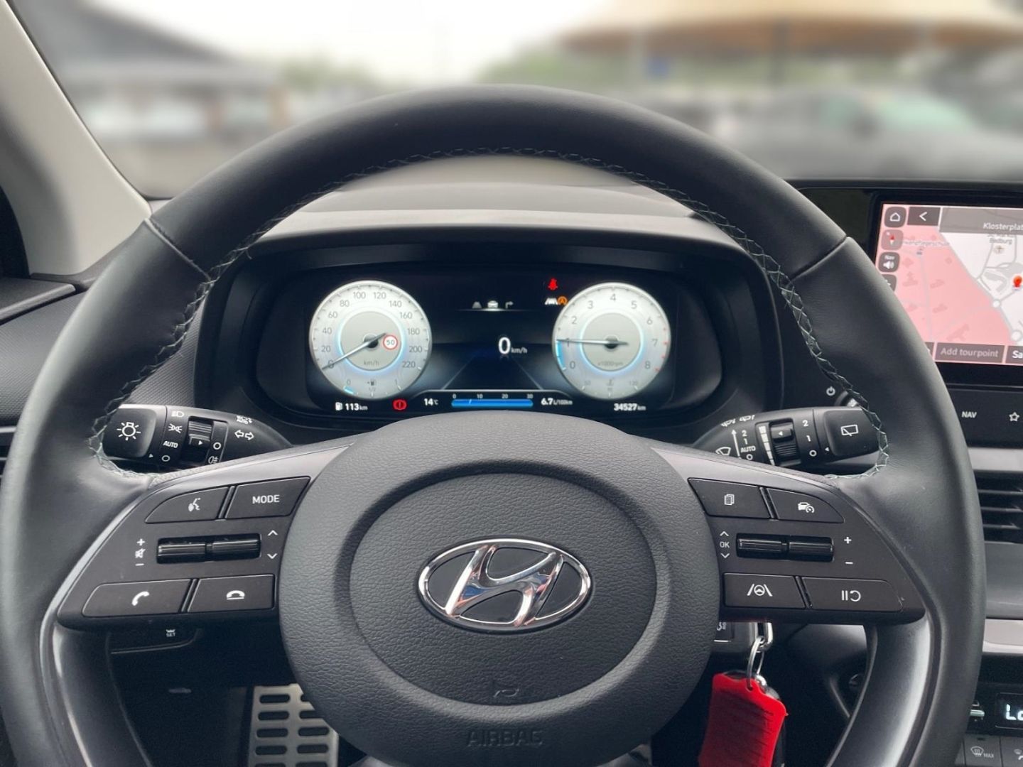 Fahrzeugabbildung Hyundai BAYON 1.0T GDI Intro Edition Navigations-Paket