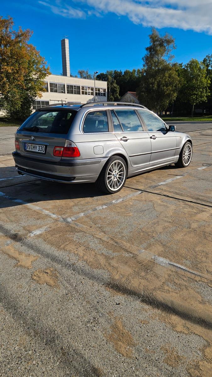 BMW 330 2004 — двигун 2.979 cm³, 231 HP (170kW)