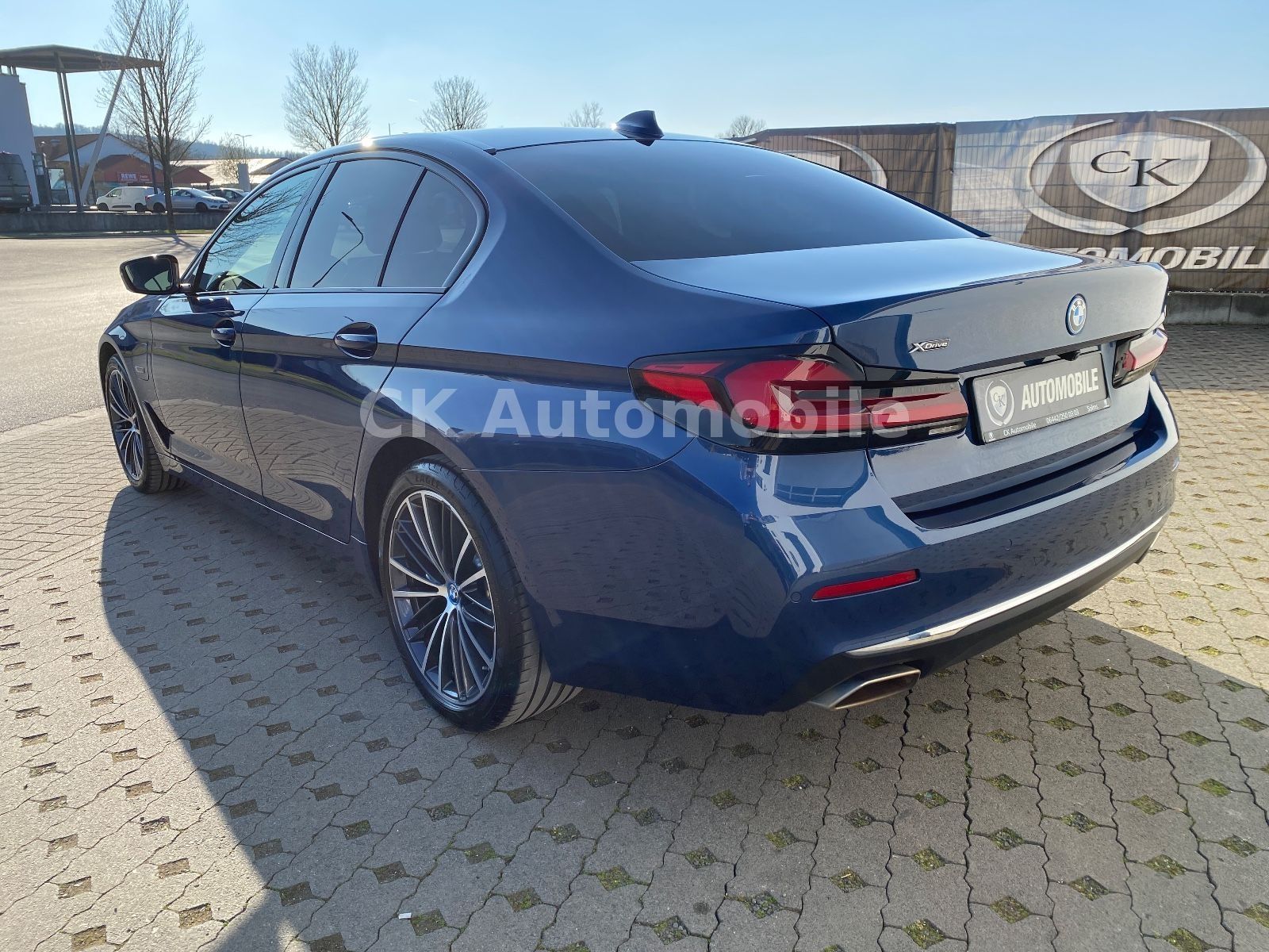 Fahrzeugabbildung BMW 545e Lim.xDrive Luxury Line/Laser/Navi/360°K/AHK