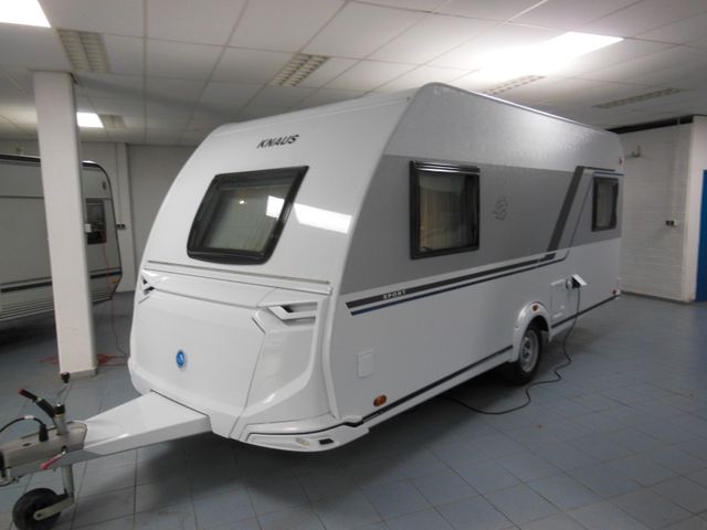 Knaus 460 EU MIT EINZELBETT+ROLLROST+RUNDSITZ+WC