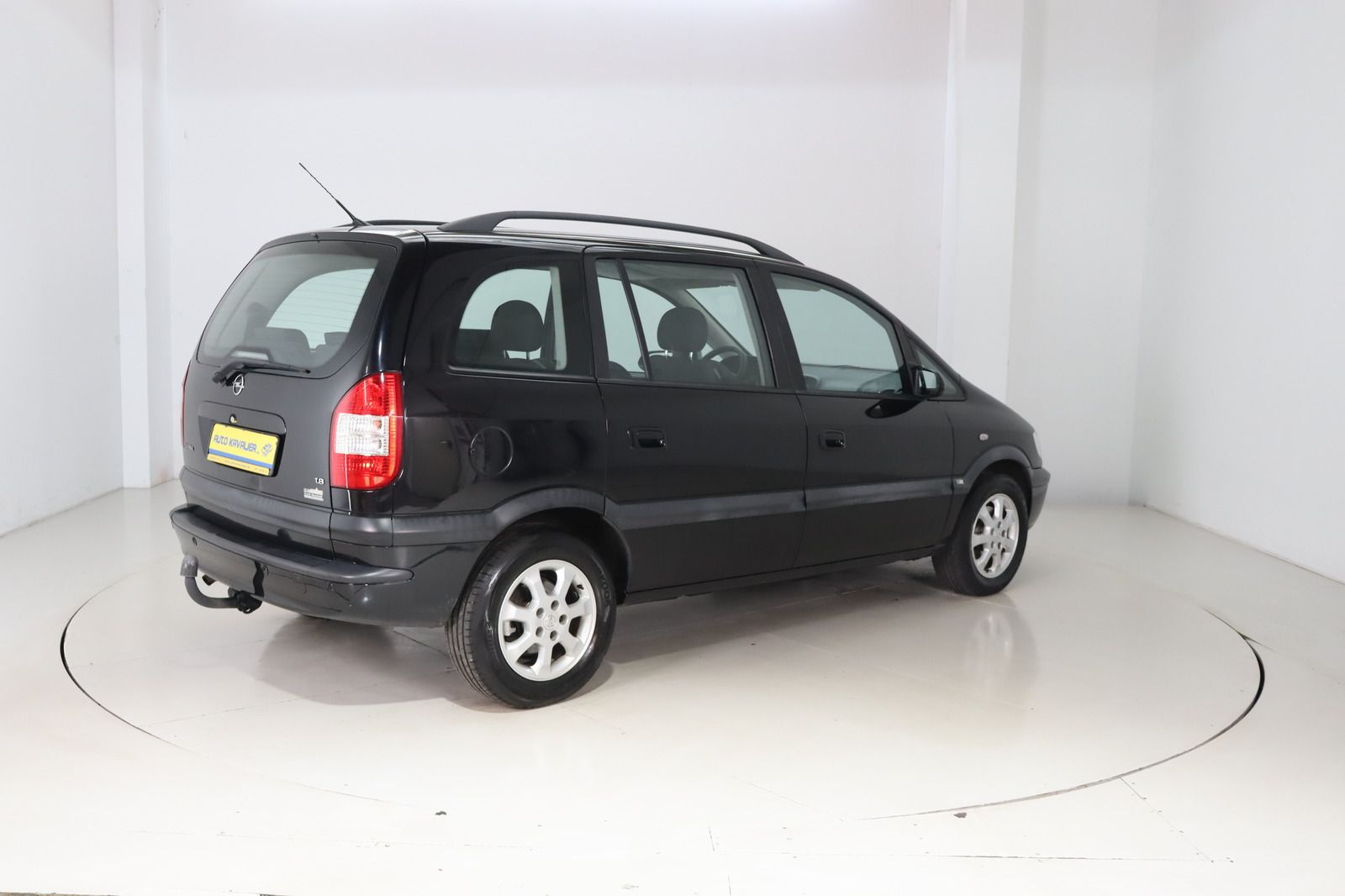 Fahrzeugabbildung Opel Zafira A 1.8i 7 Sitze * HU/AU 03.27 * AHK