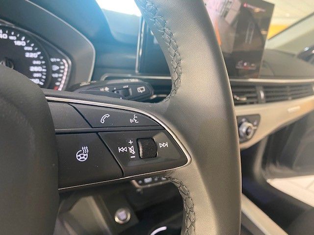 Fahrzeugabbildung Audi A4 Avant 40 TFSI QUATTRO NAVI/LED/KAMERA/SHZ/AHK