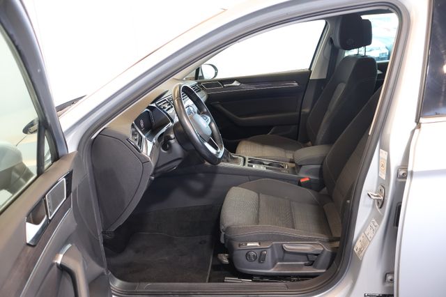 Volkswagen Passat 2.0 TDI Business AID+ACC+KAM+LED+PANO