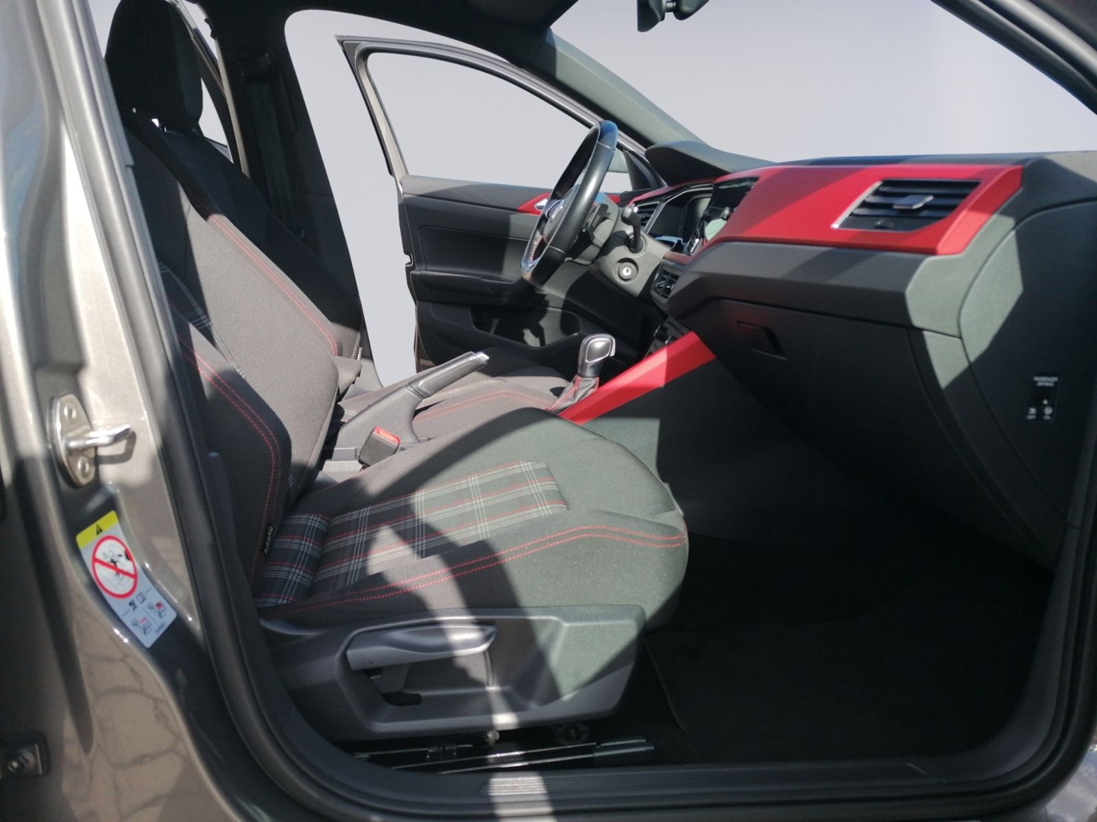 Polo GTI DSG NAVI+LED+ACC+SHZ+PDC+