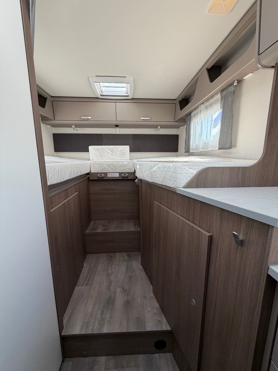 Fahrzeugabbildung Carado T338 Edition 26  - Sie paren über 12.000€