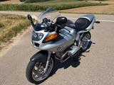 BMW R1100s - BMW 2000 R1100R
