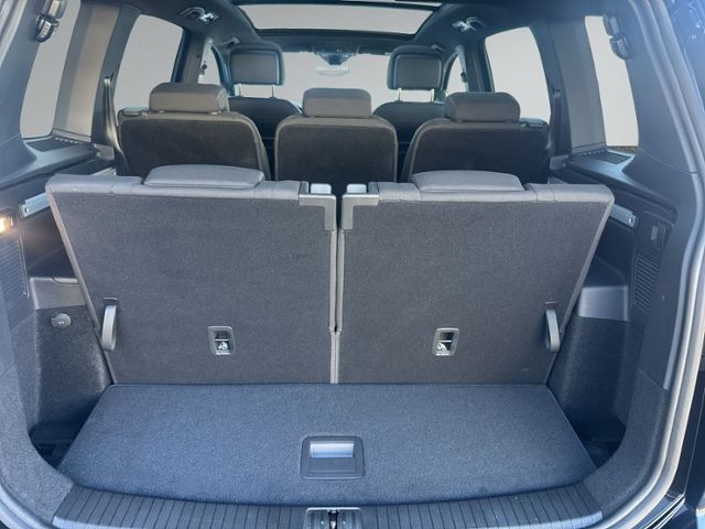 Touran 1.5 TSI DSG H-LINE PANO+7-SITZE+RFK+NAVI+