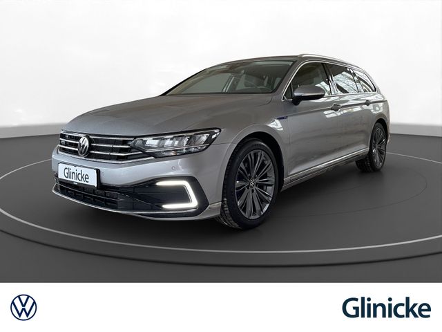 Volkswagen Passat Variant GTE AHK LED LM 18" Navi PDC vo+hi