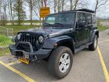 Jeep Wrangler Unlimited Sahara 3.8 Autom. Sahara - Jeep Wrangler Unfallwagen