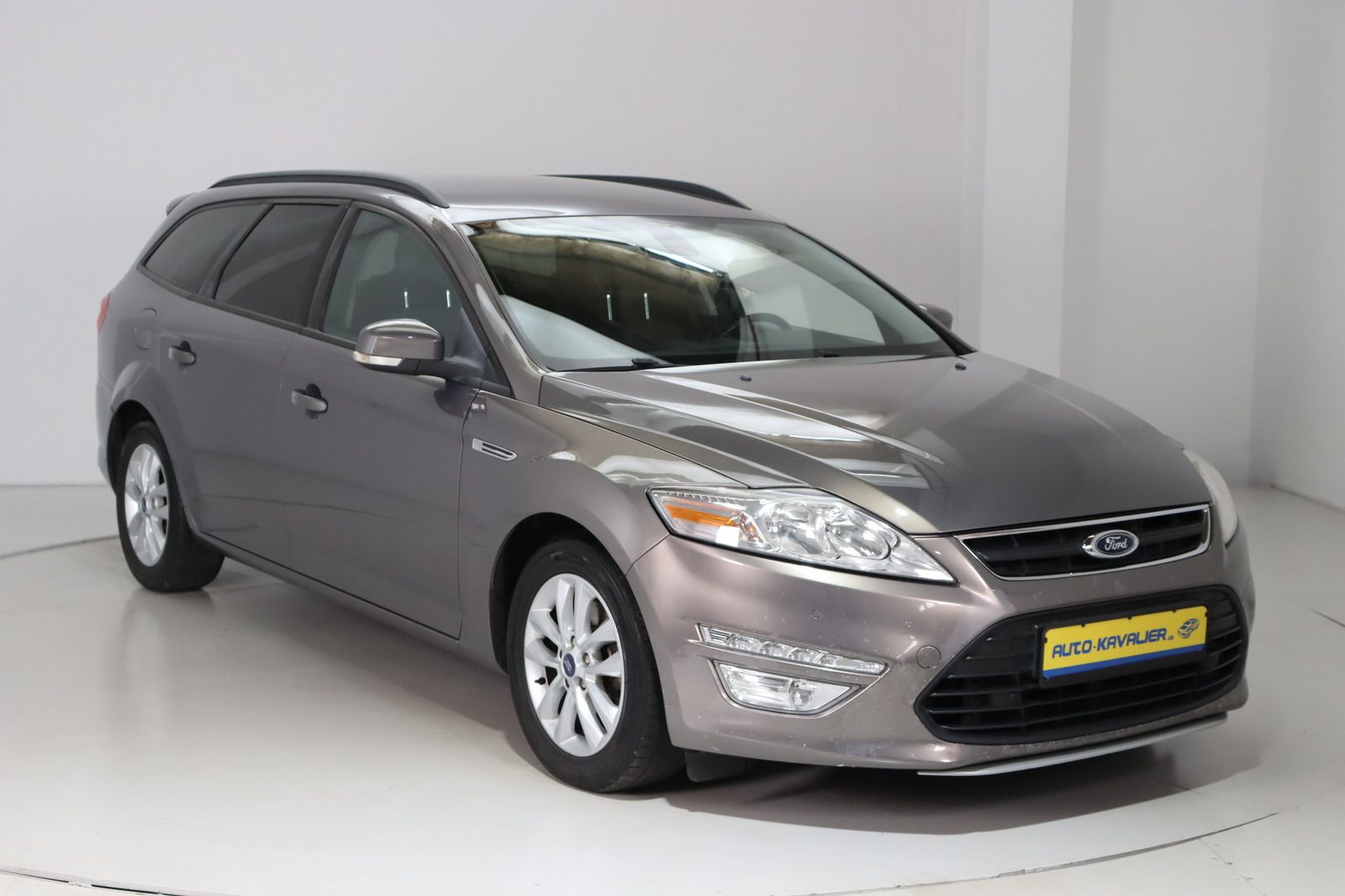 Fahrzeugabbildung Ford Mondeo 2.0TDCi Turnier * Navi * Memory * Sitzhz.