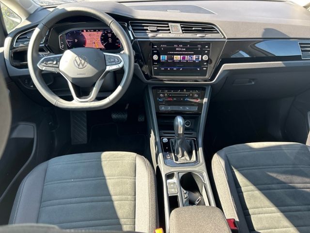 Fahrzeugabbildung Volkswagen Touran 2.0 TDI HIGHLINE 7-SITZER KAMERA AHK NAVI