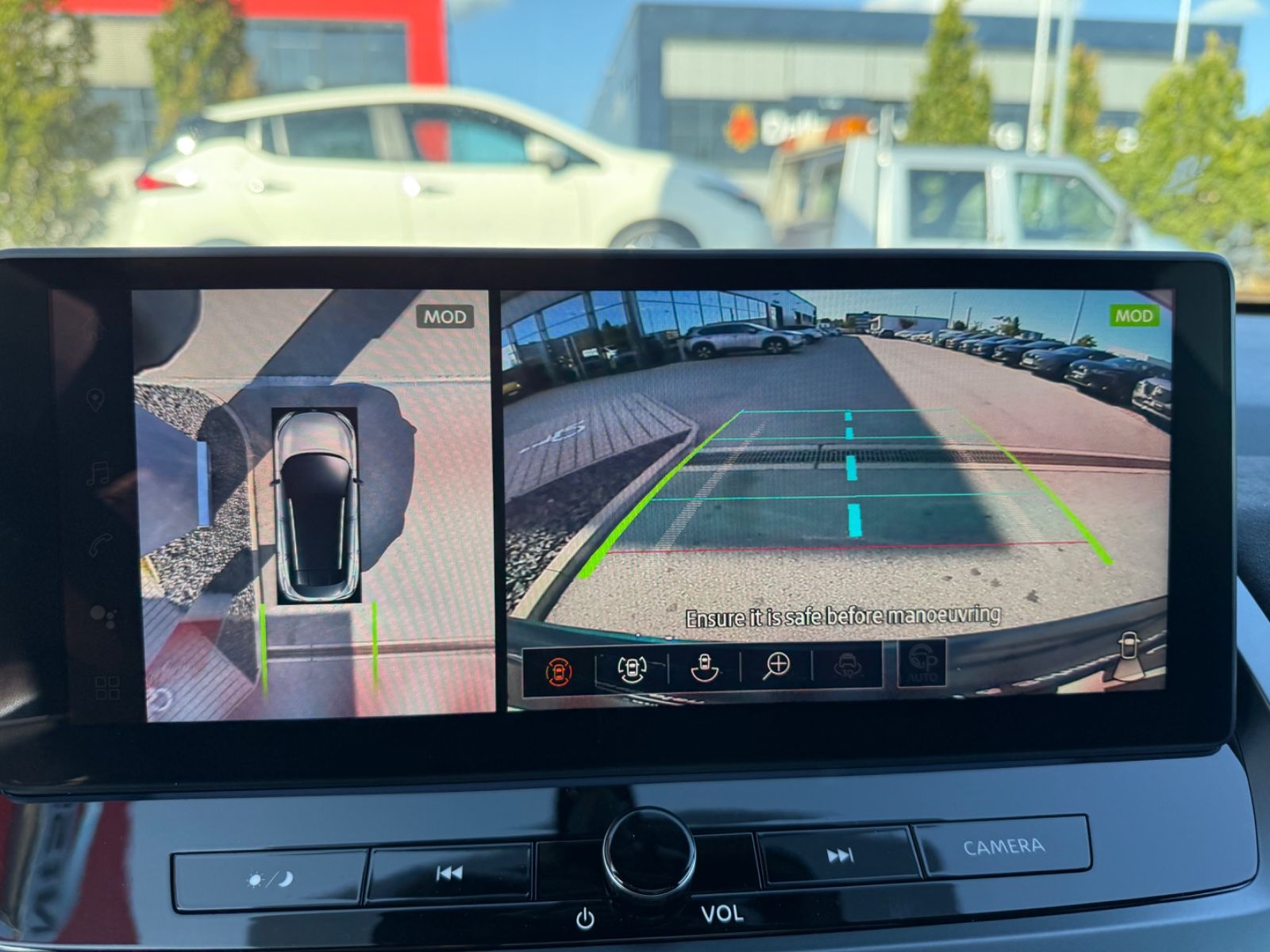 Fahrzeugabbildung Nissan Qashqai N-Design e-Power - Alcantara