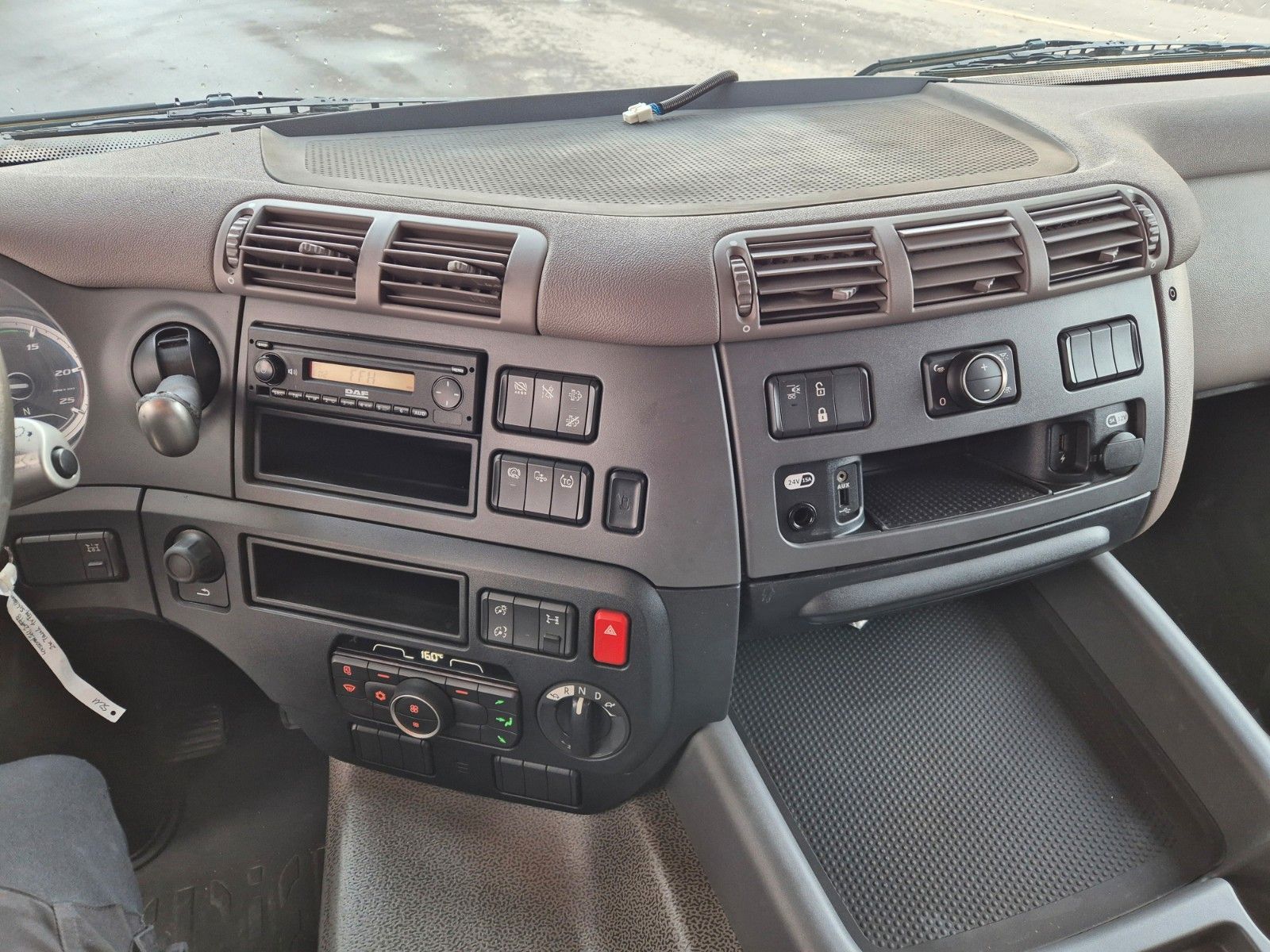 Fahrzeugabbildung DAF CF 450 FT 4x2 Hydraulik Alu-Felgen