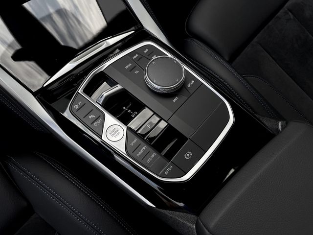 Foto Nummer 10: BMW 240i xDrive