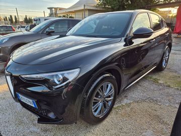 Alfa-Romeo Stelvio - 3