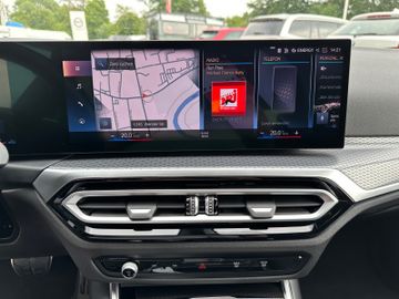 Fahrzeugabbildung BMW 330 d xDrive M Sport Widescreen