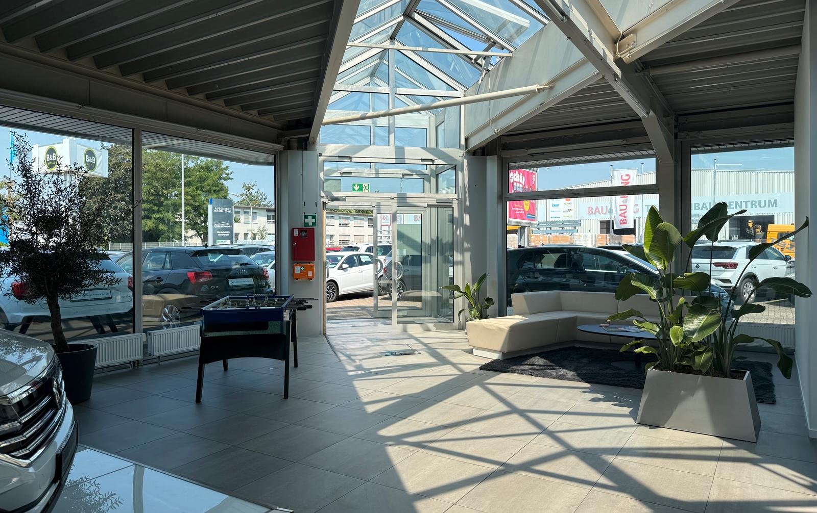 showroom-image-main