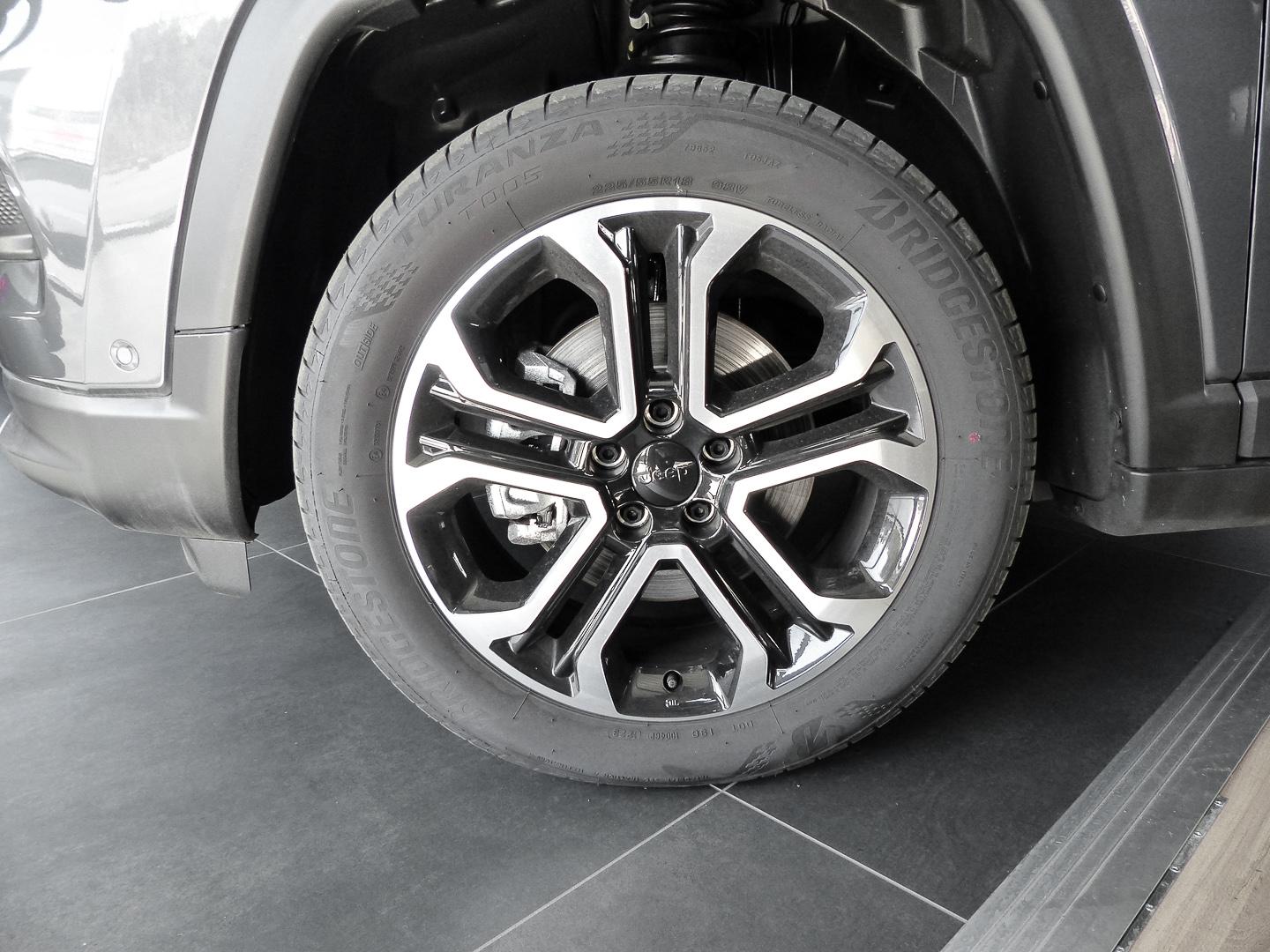 Jeep Compass Limited Mild-Hybrid FWD 1.5 MultiAir Mil