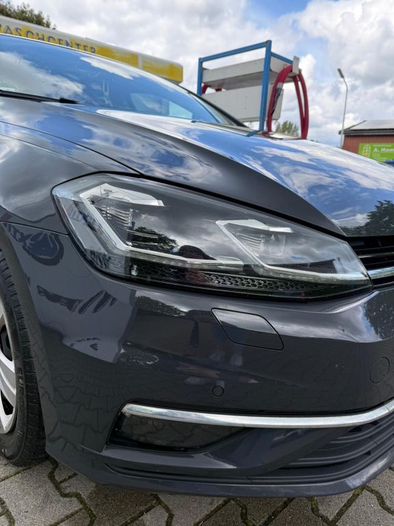 Image of Volkswagen Golf