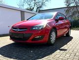 Opel Astra J*NAVI*KLIMA*TEMPOMAT*VOLLSCHECKHEFT* - Opel Astra: Limousine, J