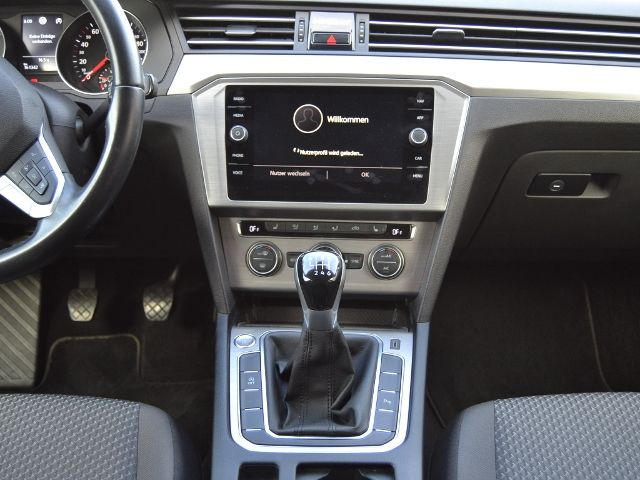 Passat Variant 2.0 TDI Facelift LED/NAVI+VZE/ACC