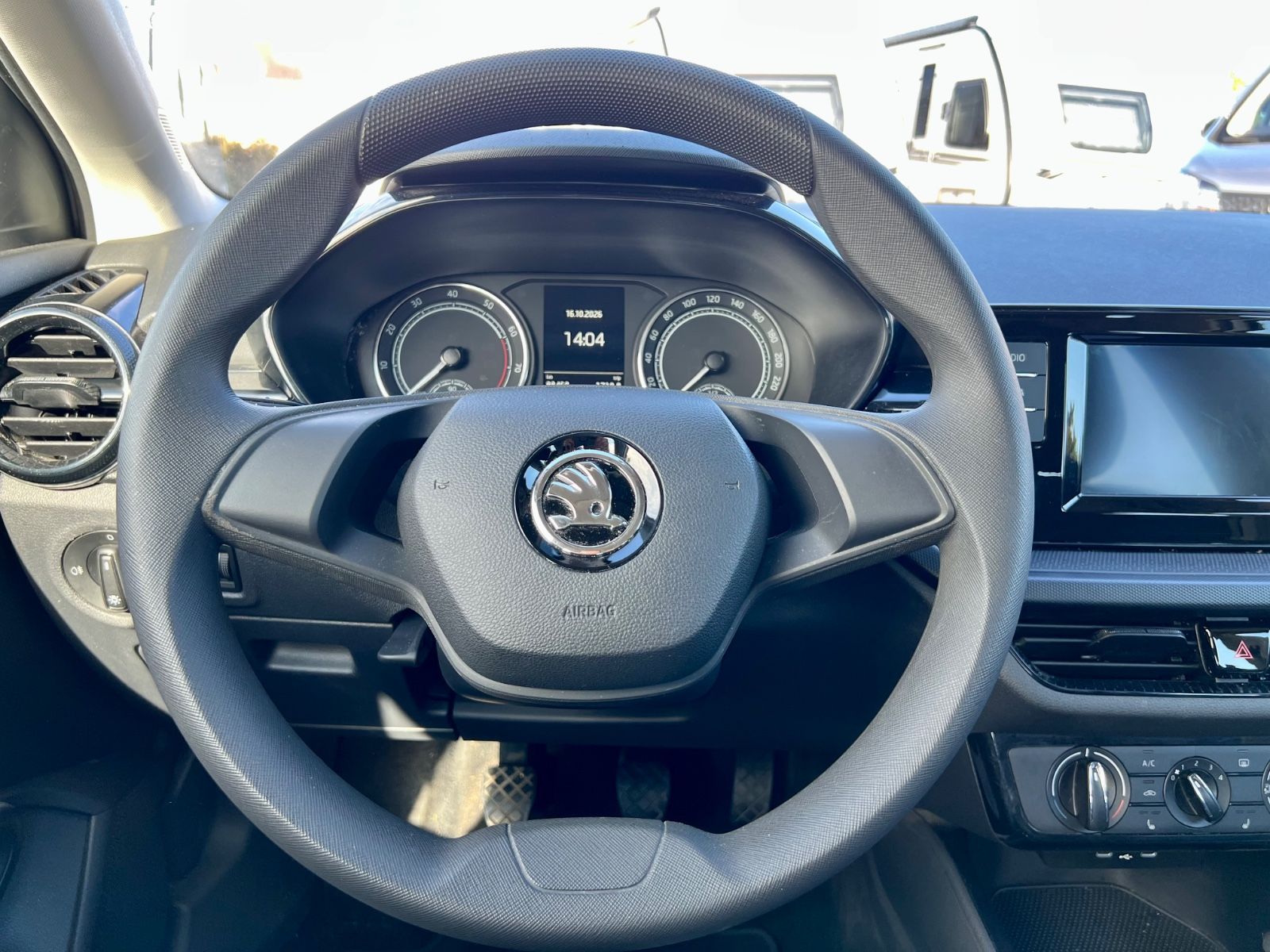 SKODA Fabia Active AHK KLIMA SHZ CARPLAY