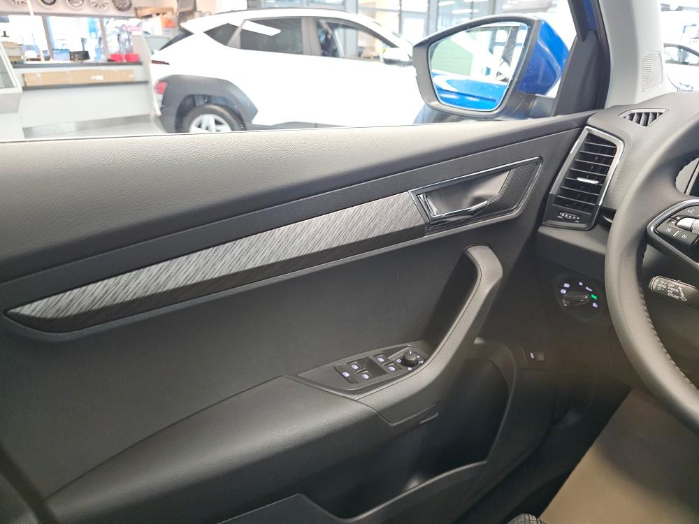 Skoda Karoq Selection AHK,Navi,ACC,Kamera,elt.Heckkl.