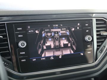 Volkswagen T-Roc 1.5TSI LED SITZHZ NAVI PDC ACC 18ZOLL