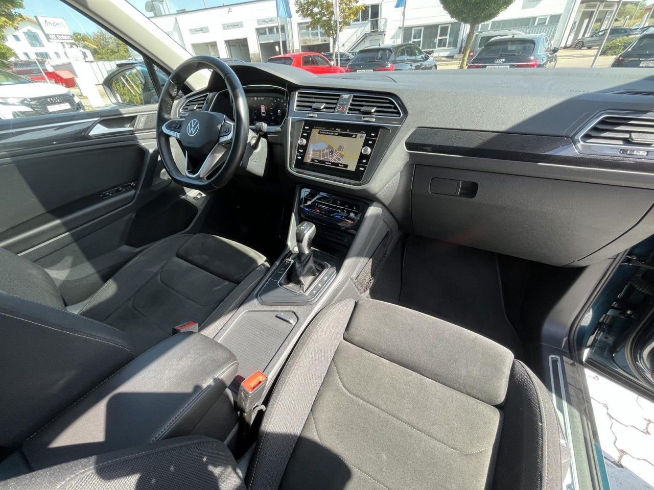 Volkswagen Tiguan - Bild 17