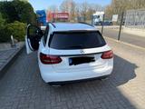Mercedes-Benz C 220 d 4MATIC T Autom. - - Mercedes-Benz C 220 von privat