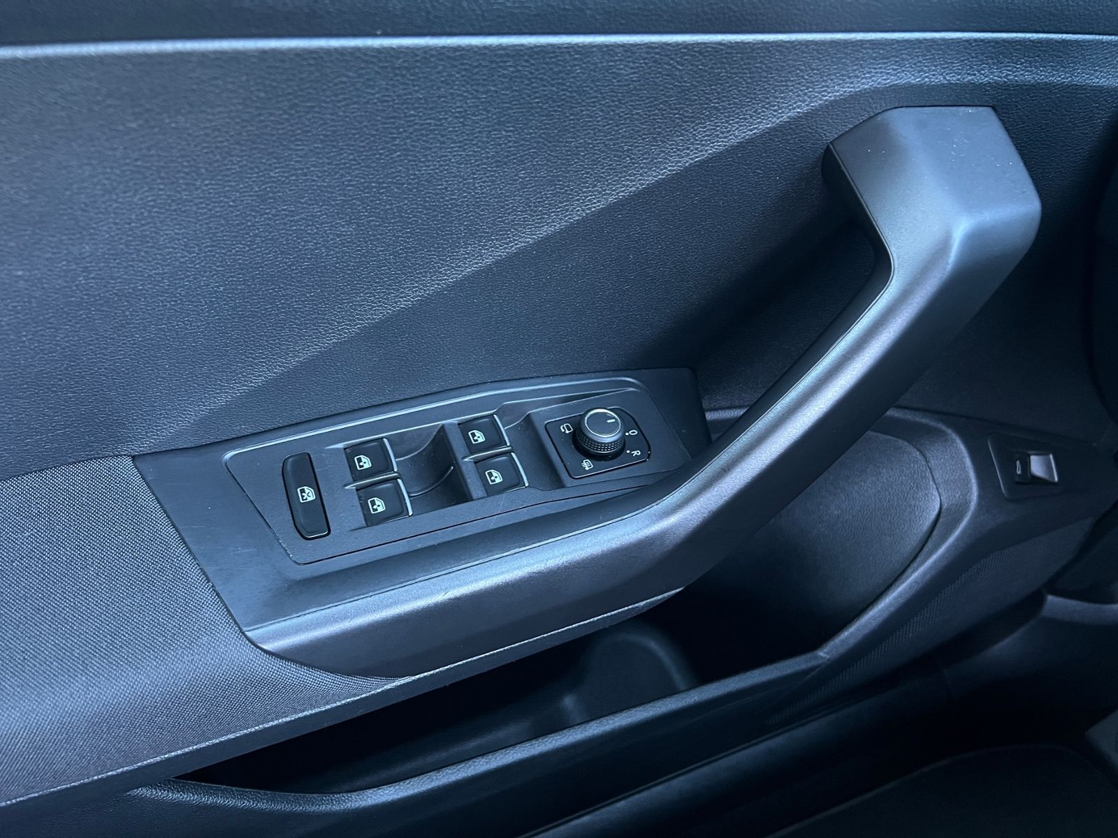 Fahrzeugabbildung Volkswagen T-Roc Style 1.5 TSI