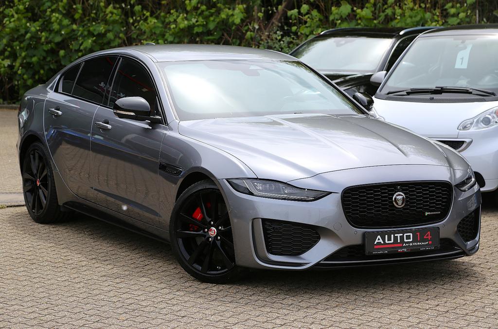 Jaguar XE