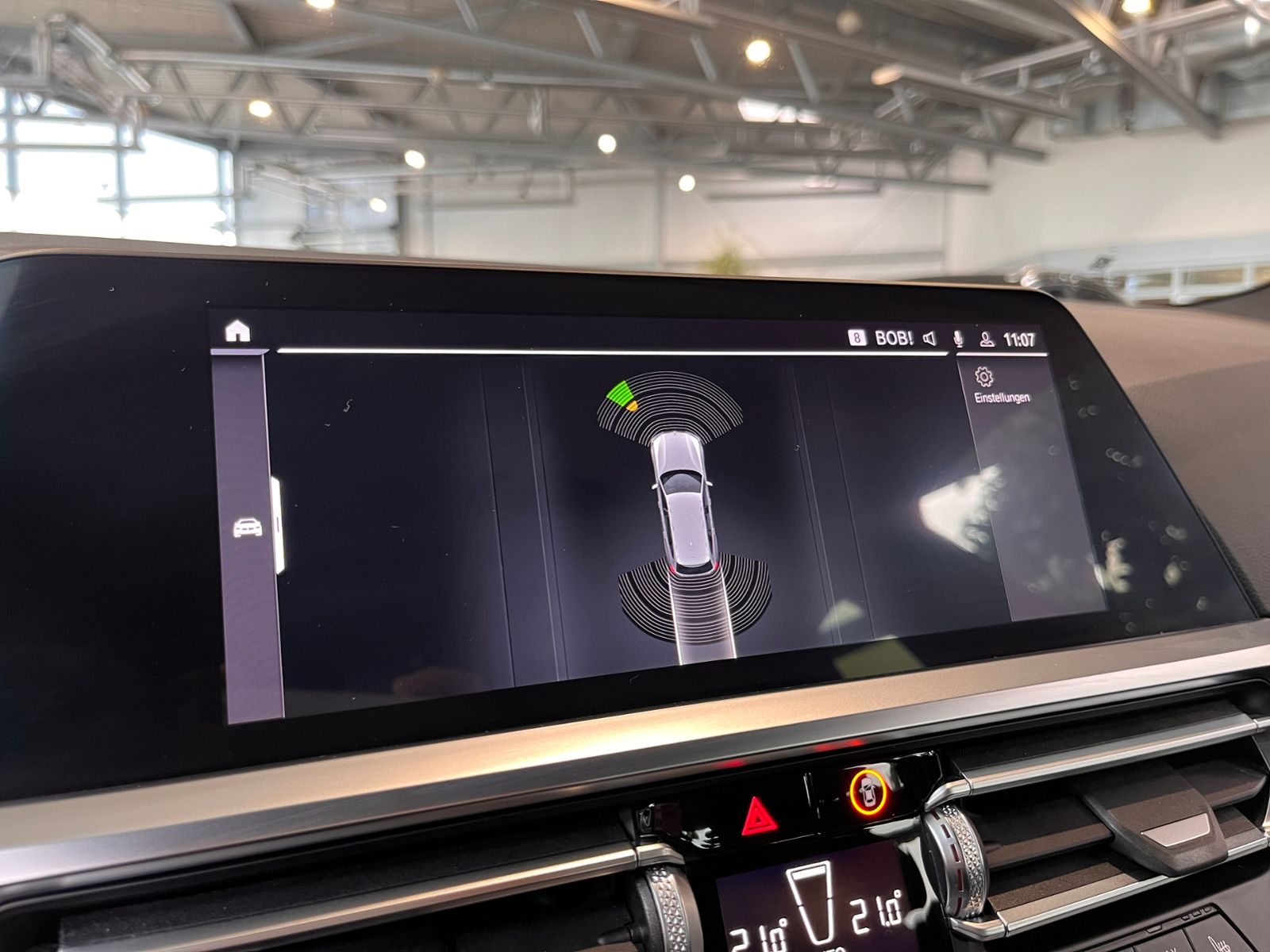 Fahrzeugabbildung BMW 320 i Sport Line Touring ACC LED NAVI ALU