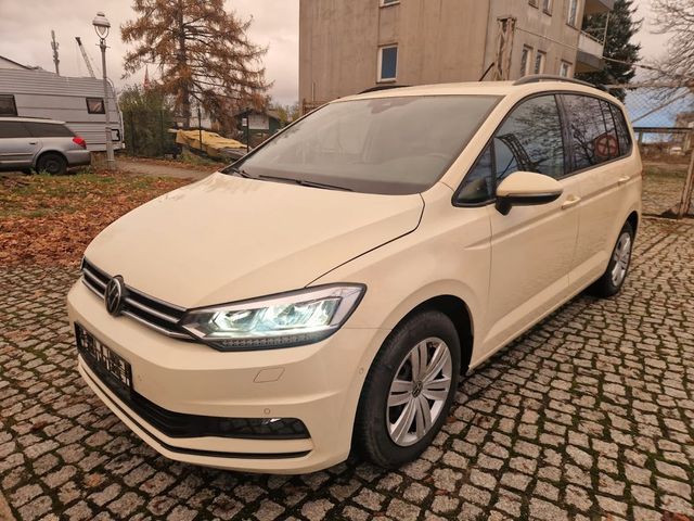 Volkswagen Touran Taxi DSG Led Kamera 7Sitzer Navi