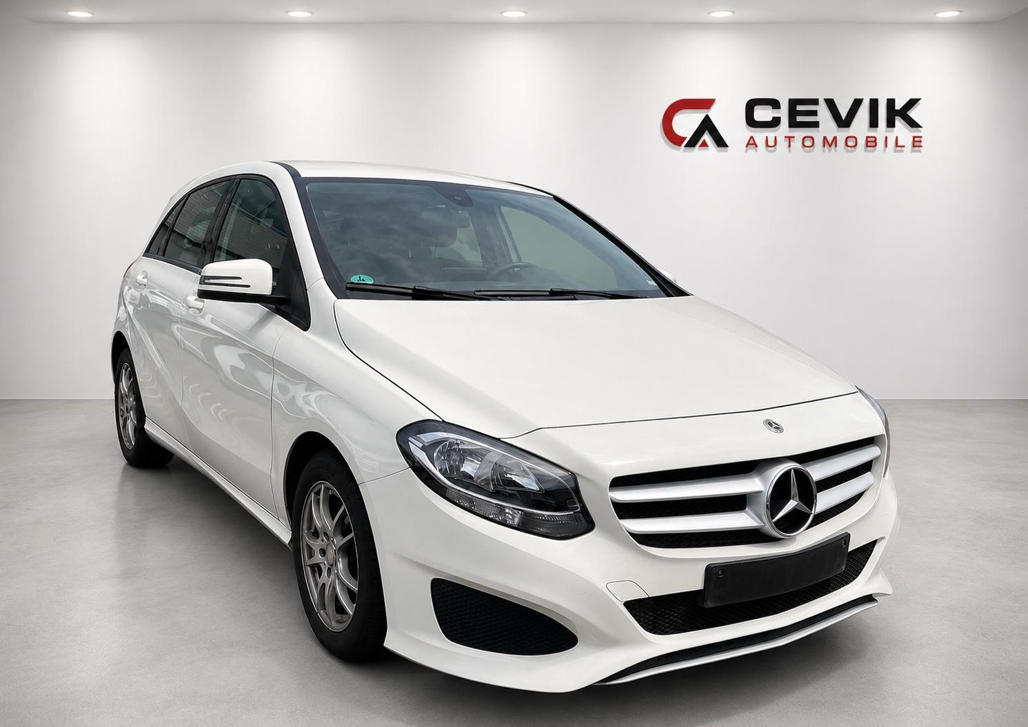 Mercedes-Benz B 180/ 1.Hand/Navi/Abstandswarnung/Einparkhilfe