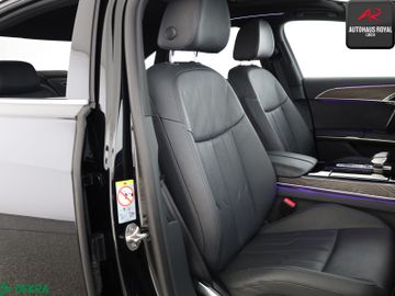 Audi A8 - 10