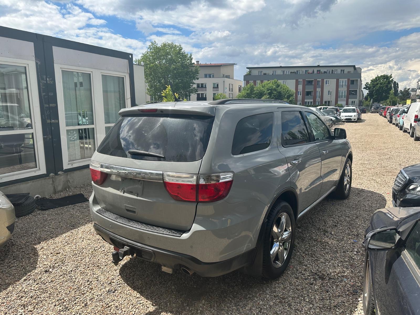 Dodge Durango 2012 — двигун 5.654 cm³, 364 HP (268kW)