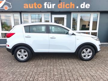 Kia Sportage Attract 2WD*Klima*AHK*Alu*6.Gang*