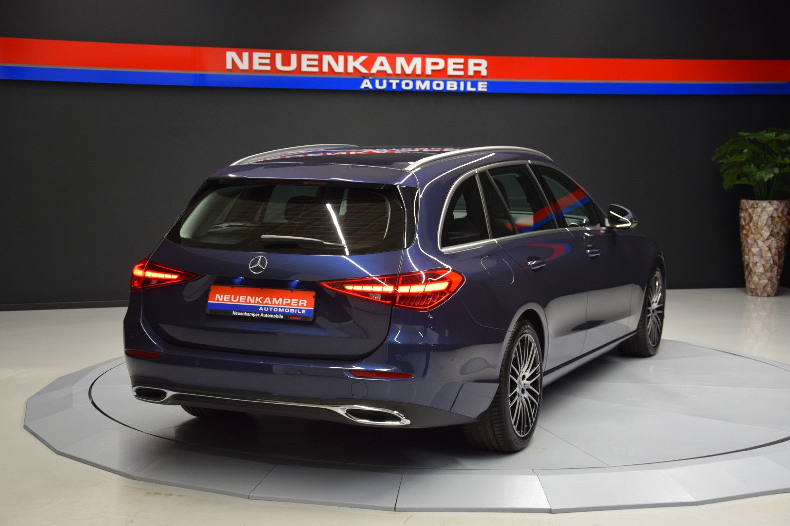 Fahrzeugabbildung Mercedes-Benz C 180 C T-Modell Avantgarde MBUX LED Kamera