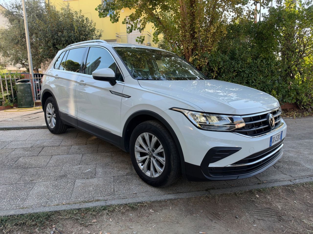 Volkswagen Tiguan 2.0 TDI 150 CV SCR DSG Life imagem 2