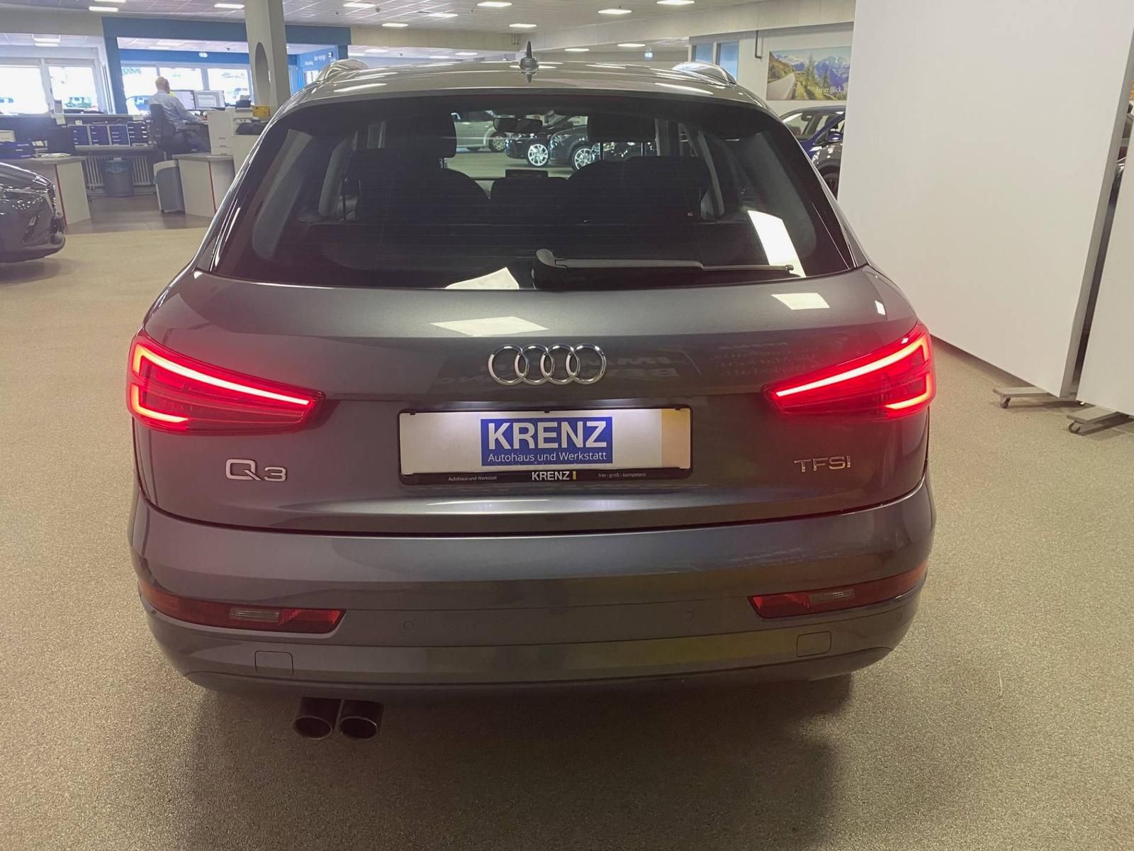 Fahrzeugabbildung Audi Q3 1.4 16V TFSI Sport+AHK+NAVIGATION+Keyless+PDC