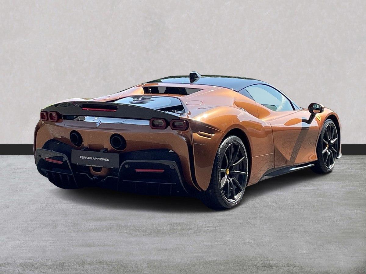 Ferrari SF90 Stradale 166.000€ an Optionals