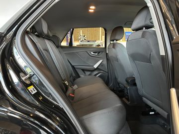 Audi Q2 30 TFSI S line *1. Hand*Klima*SHZ*Navi*BT*DAB